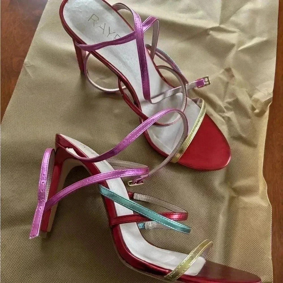 Sale Revole Raye Metallic Wraparound Sandal Heel - Picture 7 of 9